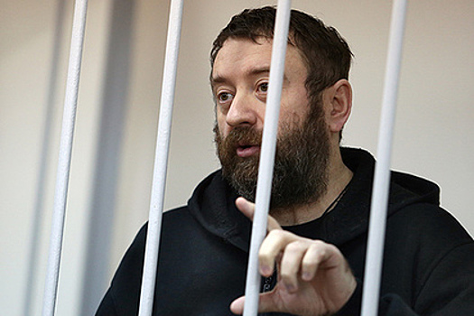 Бывший сенатор Попельнюхов получил семь лет за хищение миллиарда рублей