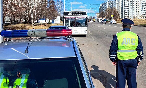 В Красноярске за два часа выявили более 10 нарушений ПДД водителями автобусов