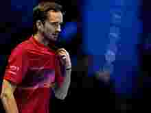 Кафельников объяснил, с чем связан непростой старт Медведева на Australian Open