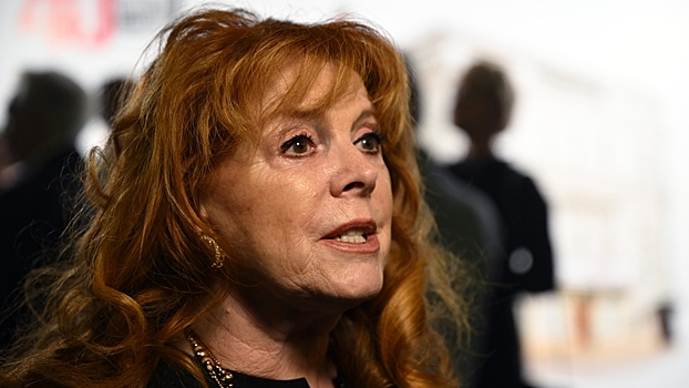 Новикова прокомментировала появление на ее концерте флага Украины