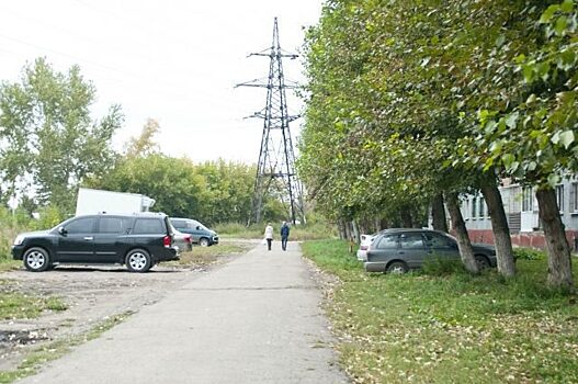 В Красноярске тестируют комплекс «Дозор-МП» для выявления нарушений при парковке на газонах