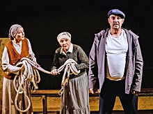 Кто верит - доплывет. В Черной комнате РАМТа представили "Белый пароход" Айтматова