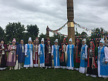 Якутская диаспора в Москве отметила в "Коломенском" праздник встречи лета Ысыах