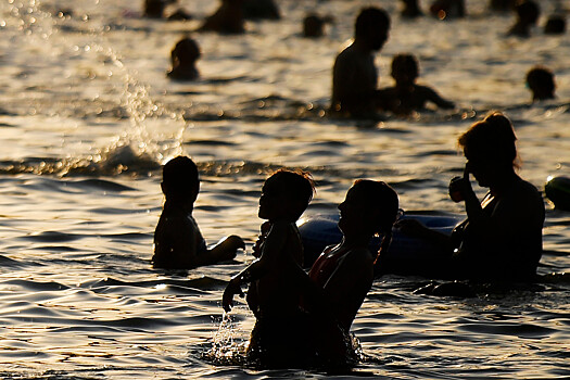 Врач Неронов: секс в водоеме может привести к бактериальным половым инфекциям