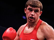 Чемпион мира 2025 года Суров совершит дебют в профессионалах