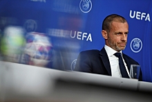 Глава УЕФА попросил пересмотреть правило игры рукой