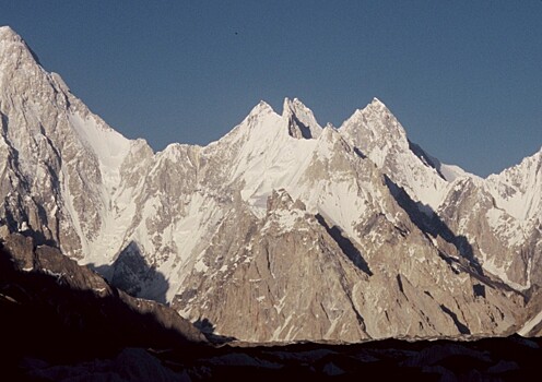 Российский альпинист сорвался с горы в Пакистане
