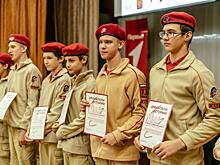 Кадеты школы №504 заступили в Почетный караул у «Огня Памяти и Славы»