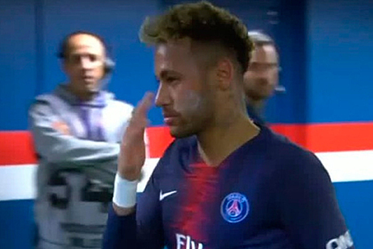 Неймар намазался кремом во время матча и стал мишенью для насмешек