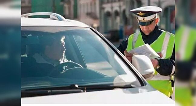Названы 6 фраз, «ставящих на место» сотрудников ГИБДД