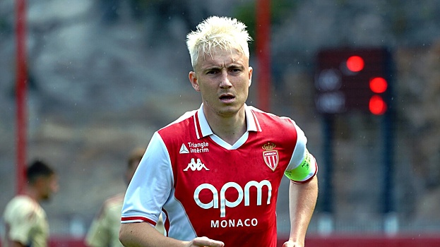 Головин оформил две голевые передачи за полчаса в матче с «Нантом»