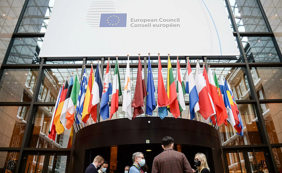 ЕК предложит санкции против стратегических секторов российской экономики