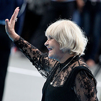 Ада Роговцева стала доверенным лицом Порошенко на выборах