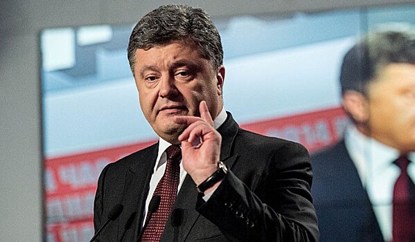 Ползающий на коленях Порошенко удивил Европу