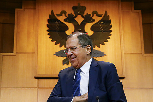 Лавров: Америка не может победить Россию в честной борьбе