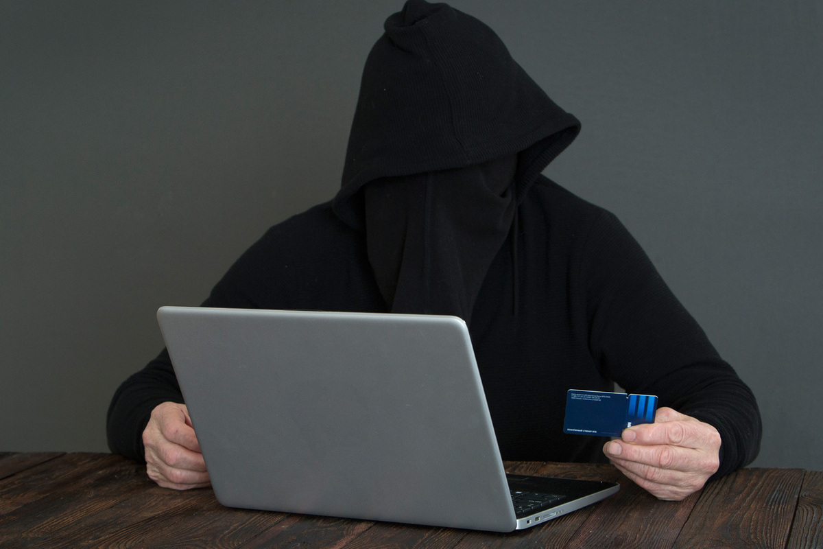 Мошенники от лица Минобрнауки РФ пытались получить персональные данные ученых, выезжавших за границу