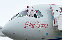Дед Мороз и Снегурочка прибыли в Нижний Новгород на опытном образце самолета МС-21