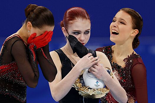 Как Щербакова, Валиева и Трусова боролись за золото Олимпиады в Пекине-2022: кто выиграл, пять четверных прыжков