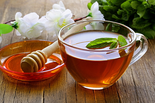 Почему нельзя пить чай с медом