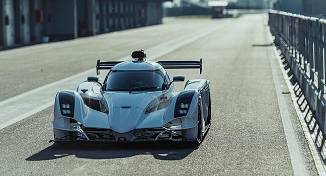 Гоночный автомобиль от чешской компании Praga заслуживает восхищения