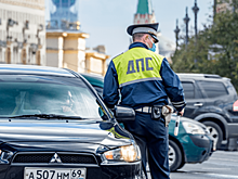Водительские права и полис ОСАГО можно будет предъявить в виде QR-кода в приложении «Госуслуги Авто»