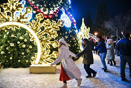 Более 10 тысяч человек праздновали Новый год на городских площадках Новосибирска