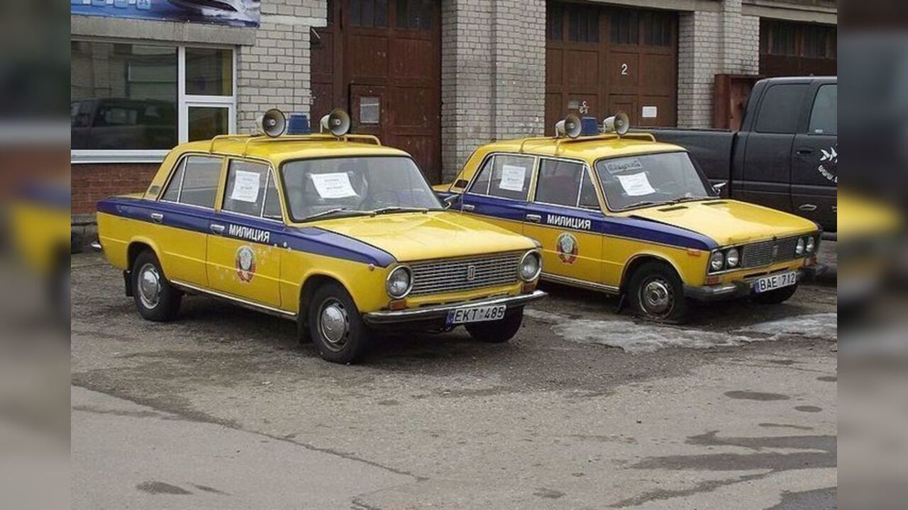Машины милиции 90х