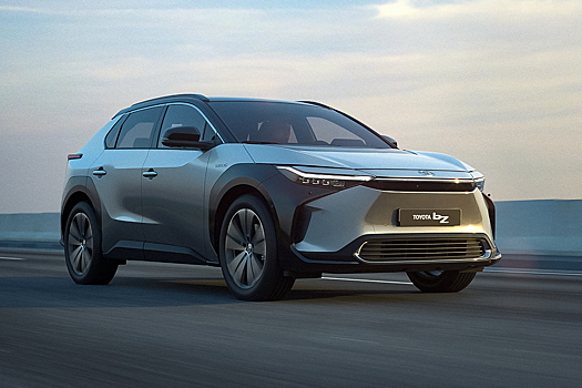 Новейший электрический кроссовер Toyota добрался до России
