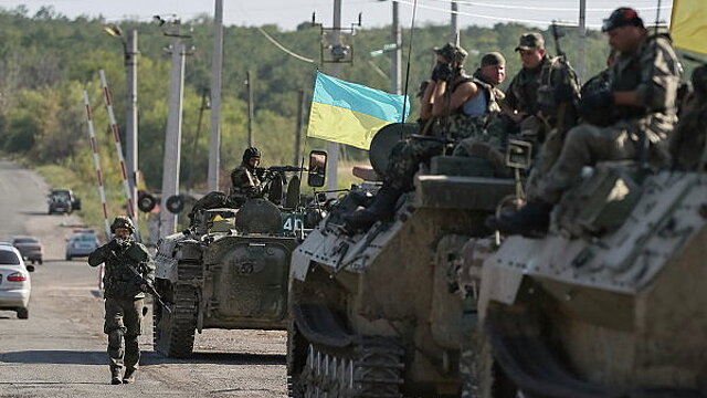 Колонны украинской военной техники двигаются в сторону Крыма