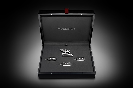 Покупателям юбилейных Bentley Mulsanne подарят коллекционные футляры для ключей