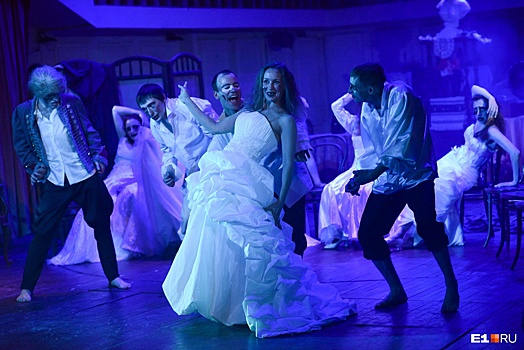 Николай Коляда превратил повесть Пушкина в хоррор с ходячими мертвецами