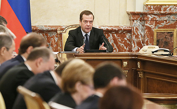 Кто прочит Дмитрию Медведеву скорую отставку