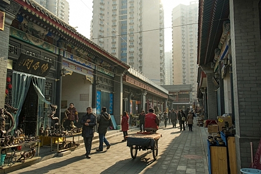 Шопинг в Китае стал выгоднее: россияне могут вернуть НДС на границе