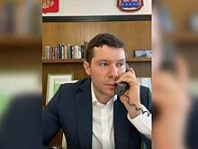 Пассажирский лайнер, грузовой паром, вода в Васильково: 4 темы, которые затронул Алиханов во время прямого эфира