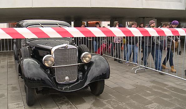 Автомобили Фиделя Кастро и Юрия Гагарина можно увидеть на выставке рядом со станцией метро «Спортивная»