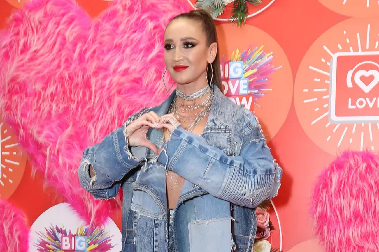 Үлкен мүшесі бар секс видео