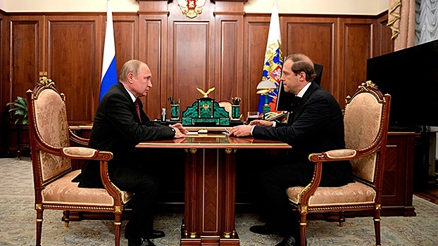 Путин на встрече с Мантуровым обсудил развитие системы СПИКов