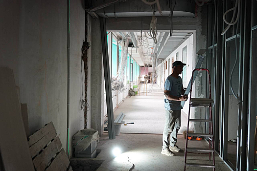 Капремонт школы в центре Кемерова завершится к концу года