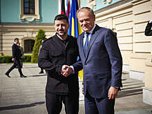 Зеленский провел телефонный разговор с премьером Польши Туском