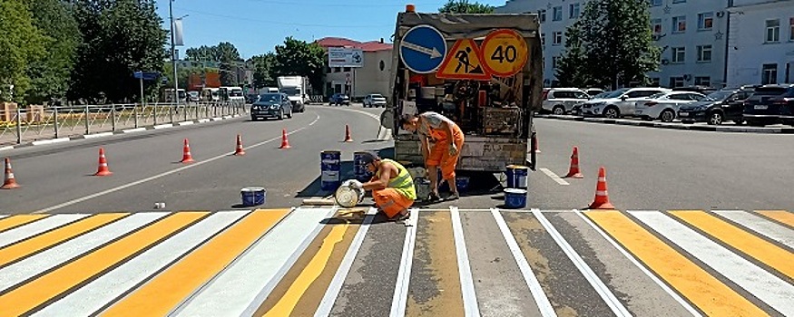 На дорогах Раменского округа обновляют разметку