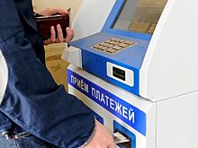 В Первомайском мужчина украл платежный терминал и камеру видеонаблюдения