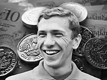 Первый футболист, стоивший миллион – нападающий «Наполи» 1970-х Джузеппе Савольди, а в России – спартаковец Роман Василю