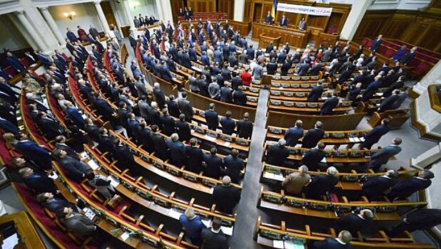Соратник Яценюка Мартыненко сложил депутатские полномочия