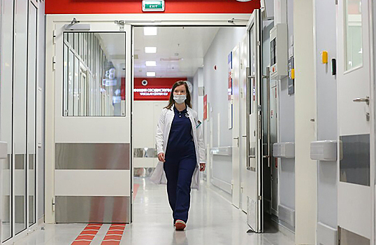 Дворник, врач и повар стали самыми дефицитными профессиями