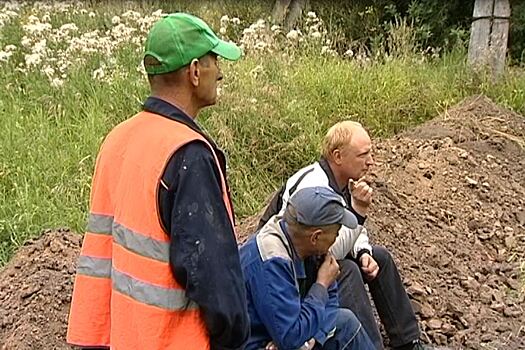 В посёлке Гудково местные жители так и не дождались обещанный водопровод
