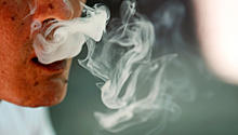В США сделали первую пересадку легких курильщику вейпа