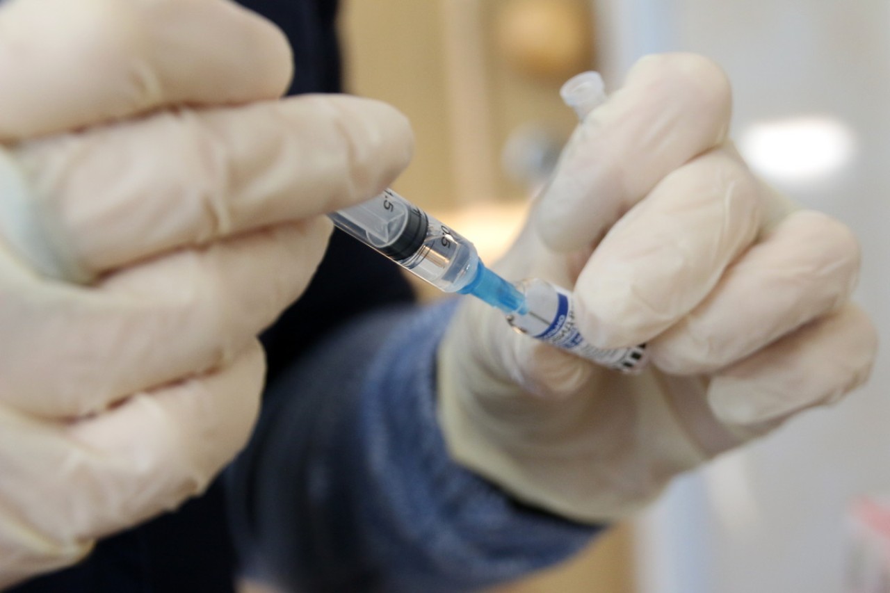 Гинцбург анонсировал начало испытаний вакцины от рака