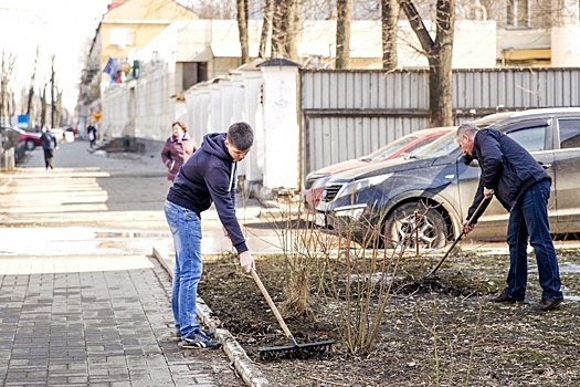 На карманные расходы: куда пристроить подростка летом на работу в Ярославле