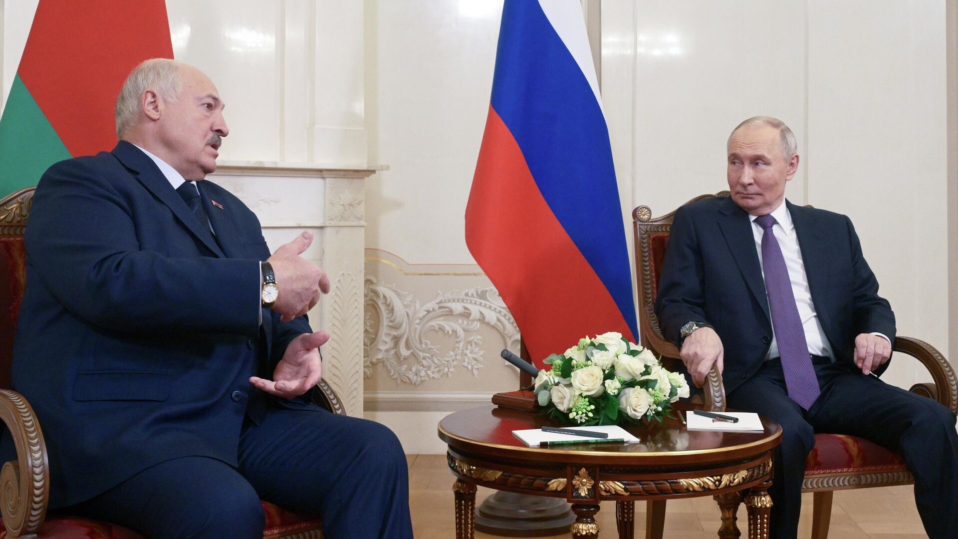 Путин и Лукашенко провели телефонный разговор