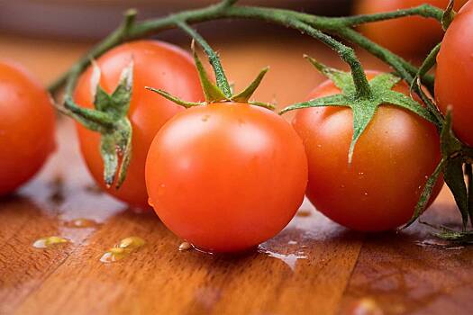 Биотехнолог посоветовала пить томатный сок для профилактики рака